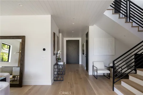 $15,500 | 5222 Ventura Canyon Avenue, Sherman Oaks, CA 91401