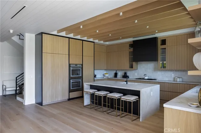 $21,000 | 5222 Ventura Canyon Avenue, Sherman Oaks, CA 91401