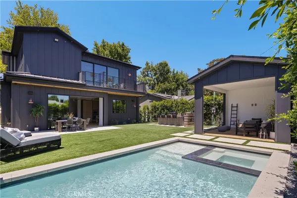$15,500 | 5222 Ventura Canyon Avenue, Sherman Oaks, CA 91401