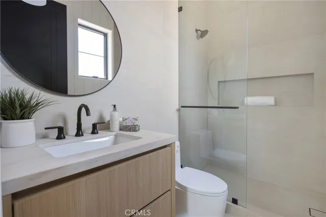 $21,000 | 5222 Ventura Canyon Avenue, Sherman Oaks, CA 91401