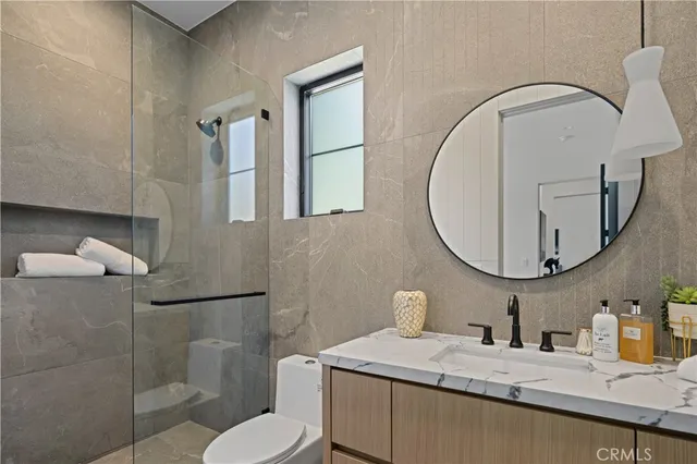 $21,000 | 5222 Ventura Canyon Avenue, Sherman Oaks, CA 91401