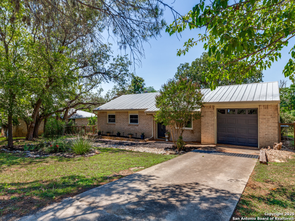 710 Fifth Street Comfort, TX 78013 - Photo 6 of 34