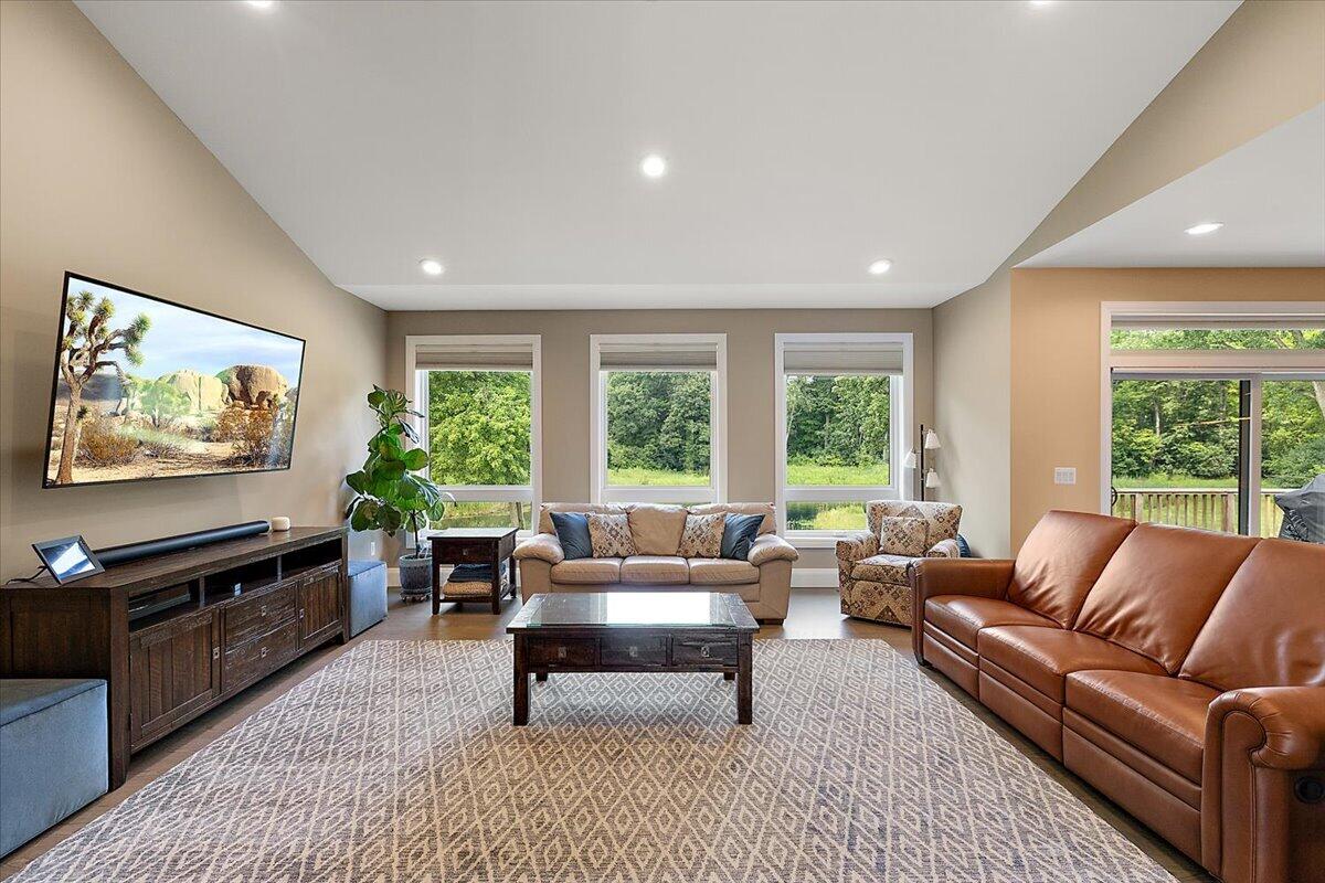 596 South Parker Road Ann Arbor, MI 48103 - Photo 8 of 80 048-596 S Parker-48