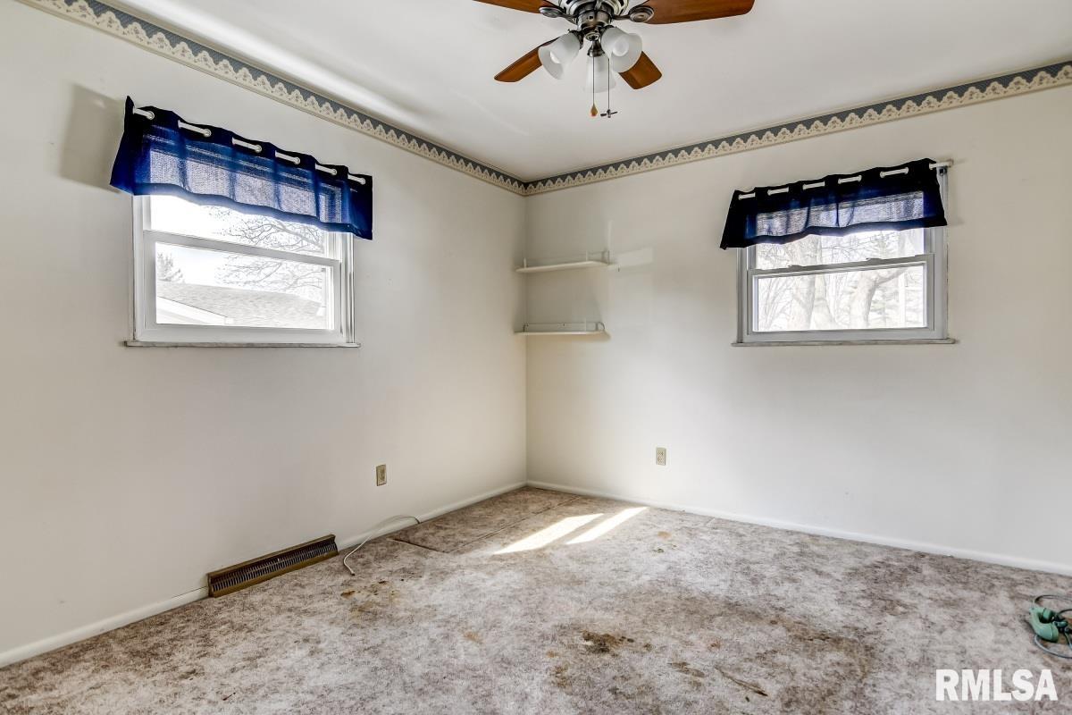 3425 South Spring Street Springfield, IL 62703 - Photo 11 of 28