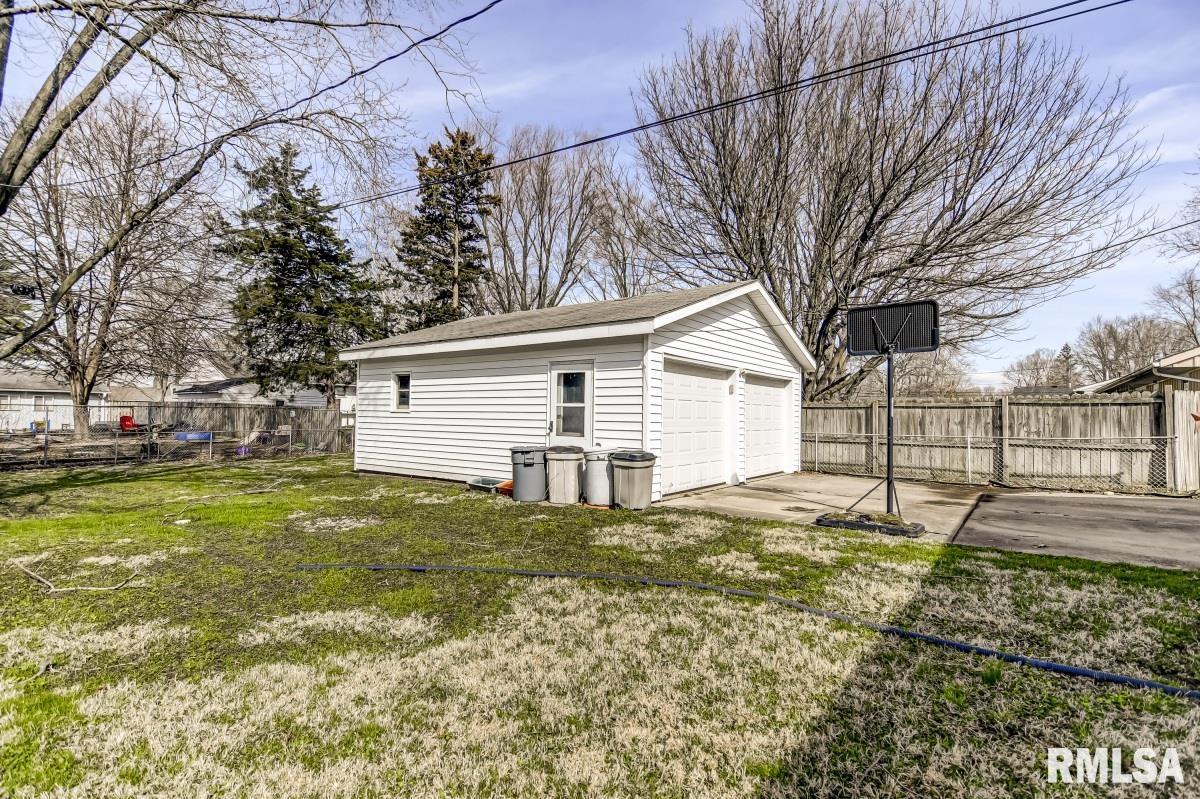 3425 South Spring Street Springfield, IL 62703 - Photo 23 of 28