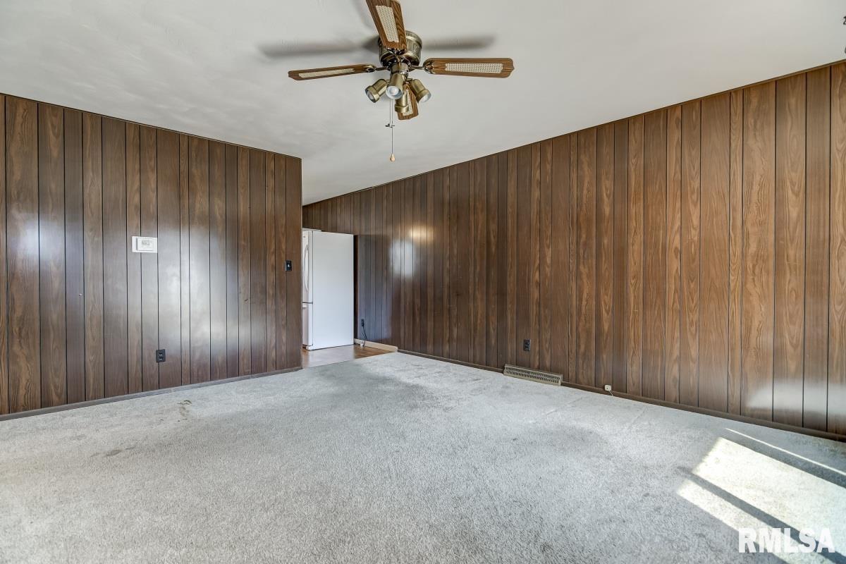 3425 South Spring Street Springfield, IL 62703 - Photo 3 of 28