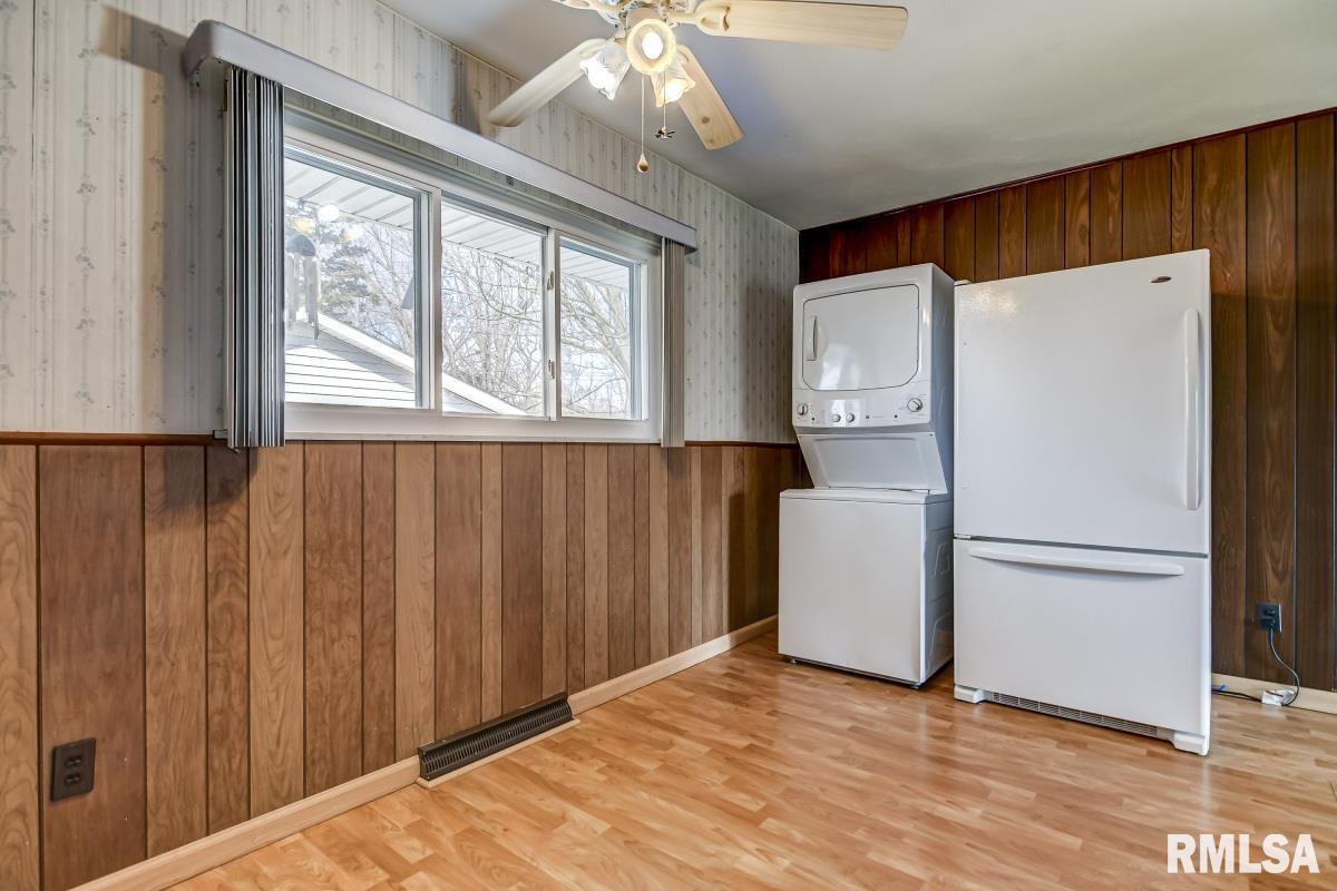 3425 South Spring Street Springfield, IL 62703 - Photo 9 of 28