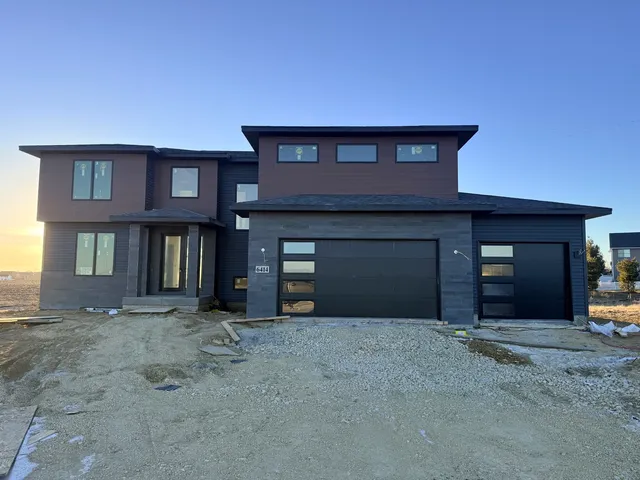 $850,000 | 6414 Pelican Street, Bettendorf, IA 52722