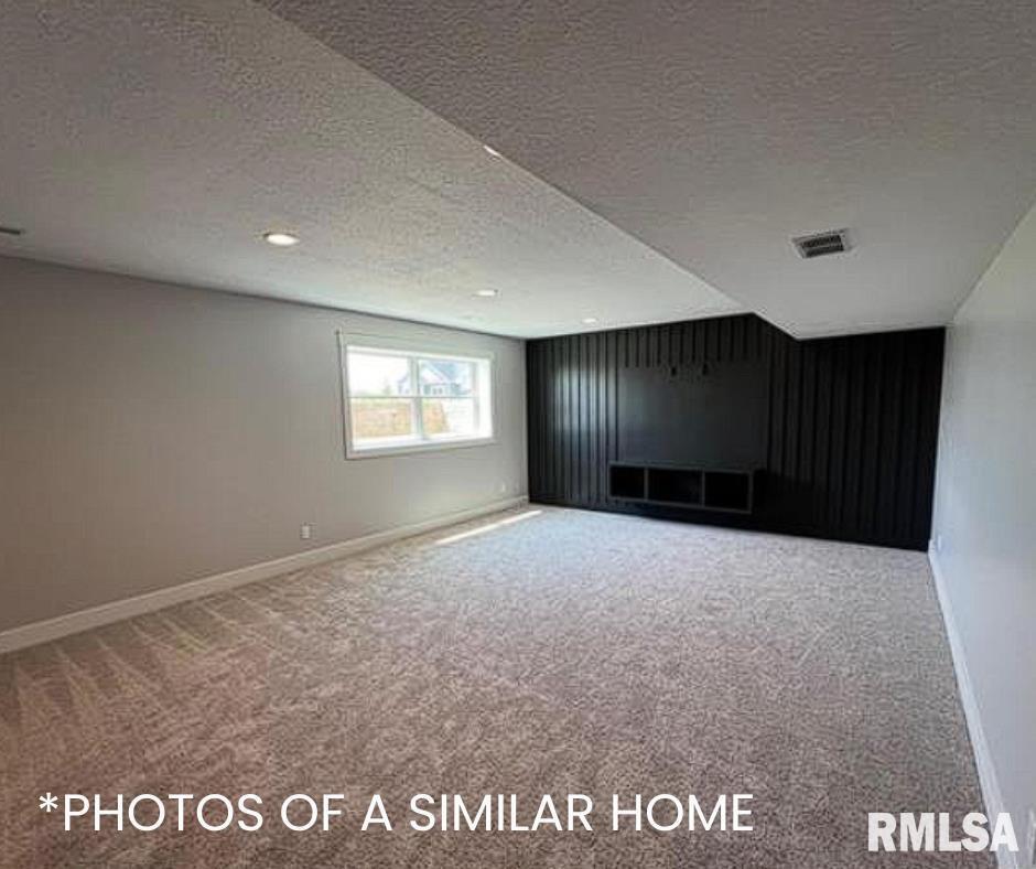6414 Pelican Street Bettendorf, IA 52722 - Photo 51 of 57 a view of an empty room and window