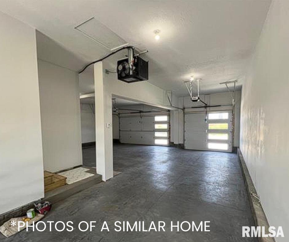 6414 Pelican Street Bettendorf, IA 52722 - Photo 56 of 57 a view of an empty room and window