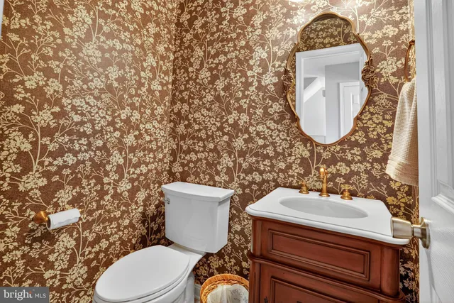 $579,990 | 45445 Timber Trail Square, Sterling, VA 20164