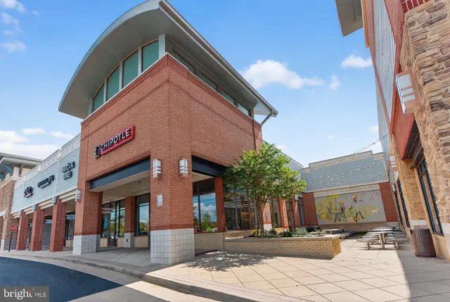 $579,990 | 45445 Timber Trail Square, Sterling, VA 20164