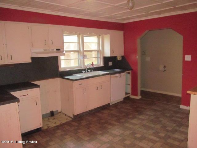 255 Wolfe Road Louisville, KY 40272 - Photo 8 of 15 IMG_5449