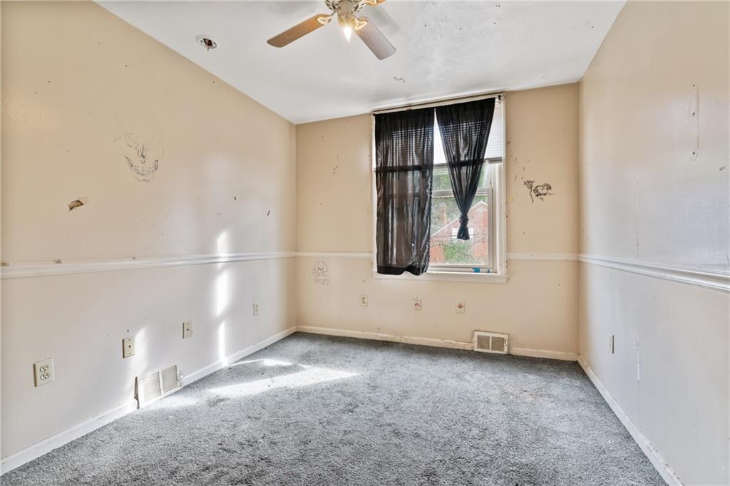 533 Woodward Avenue McKees Rocks, PA 15136 - Photo 15 of 24