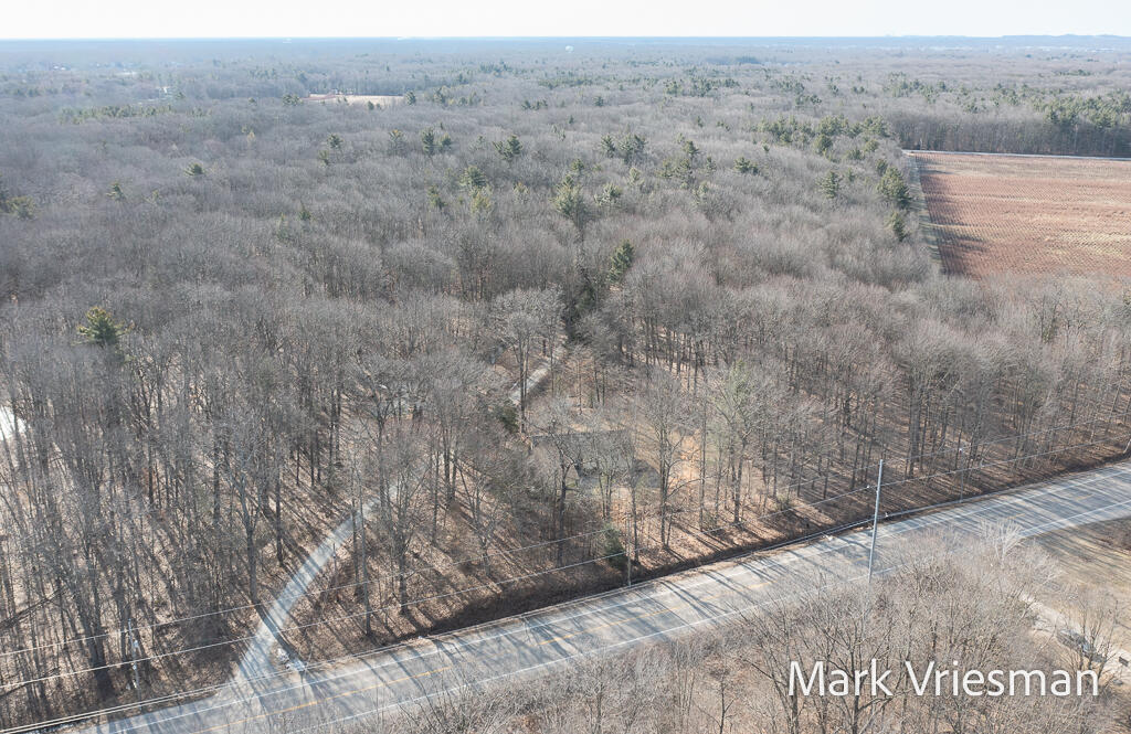 16600 West Fruitport Road Spring Lake, MI 49456 - Photo 15 of 52 16600HemlockDr-18LoRes