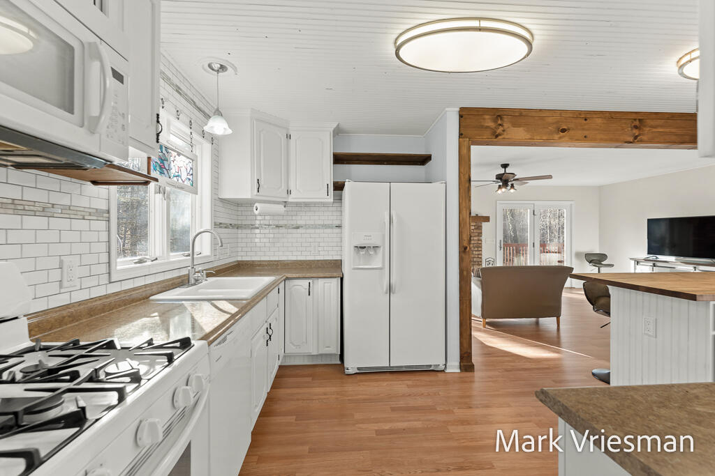 16600 West Fruitport Road Spring Lake, MI 49456 - Photo 29 of 52 16600HemlockDr-25LoRes