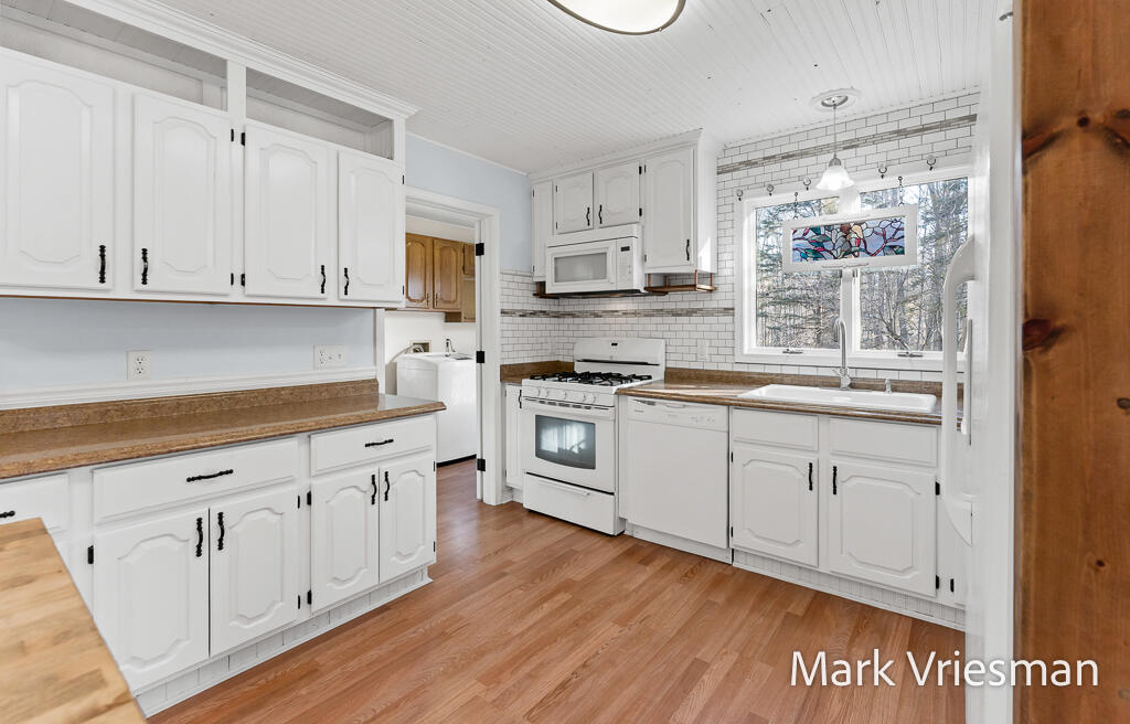 16600 West Fruitport Road Spring Lake, MI 49456 - Photo 30 of 52 16600HemlockDr-22LoRes