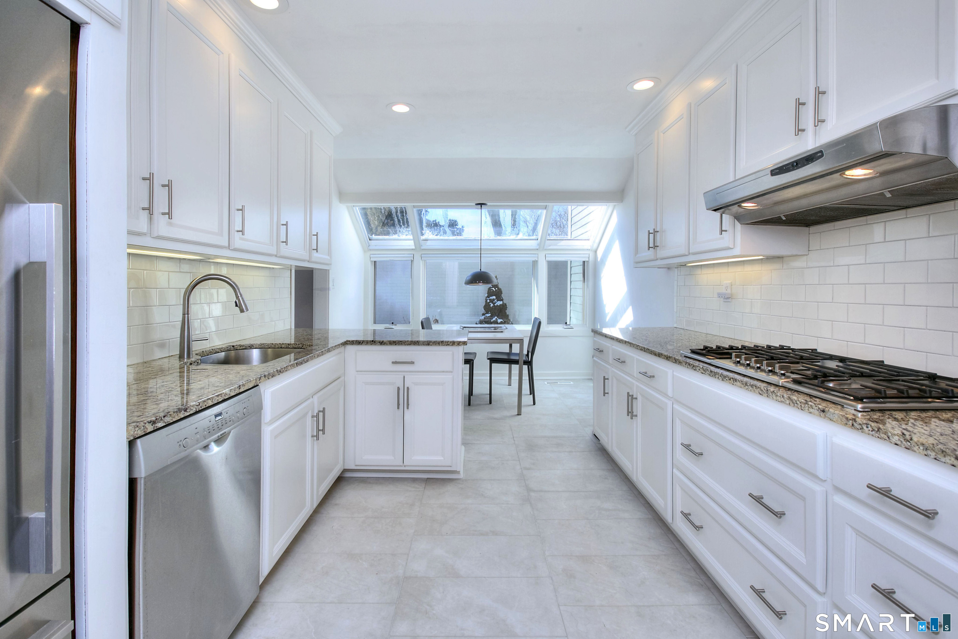 112 Harvest Cmns, Unit 112 Westport, CT 06880 - Photo 11 of 35