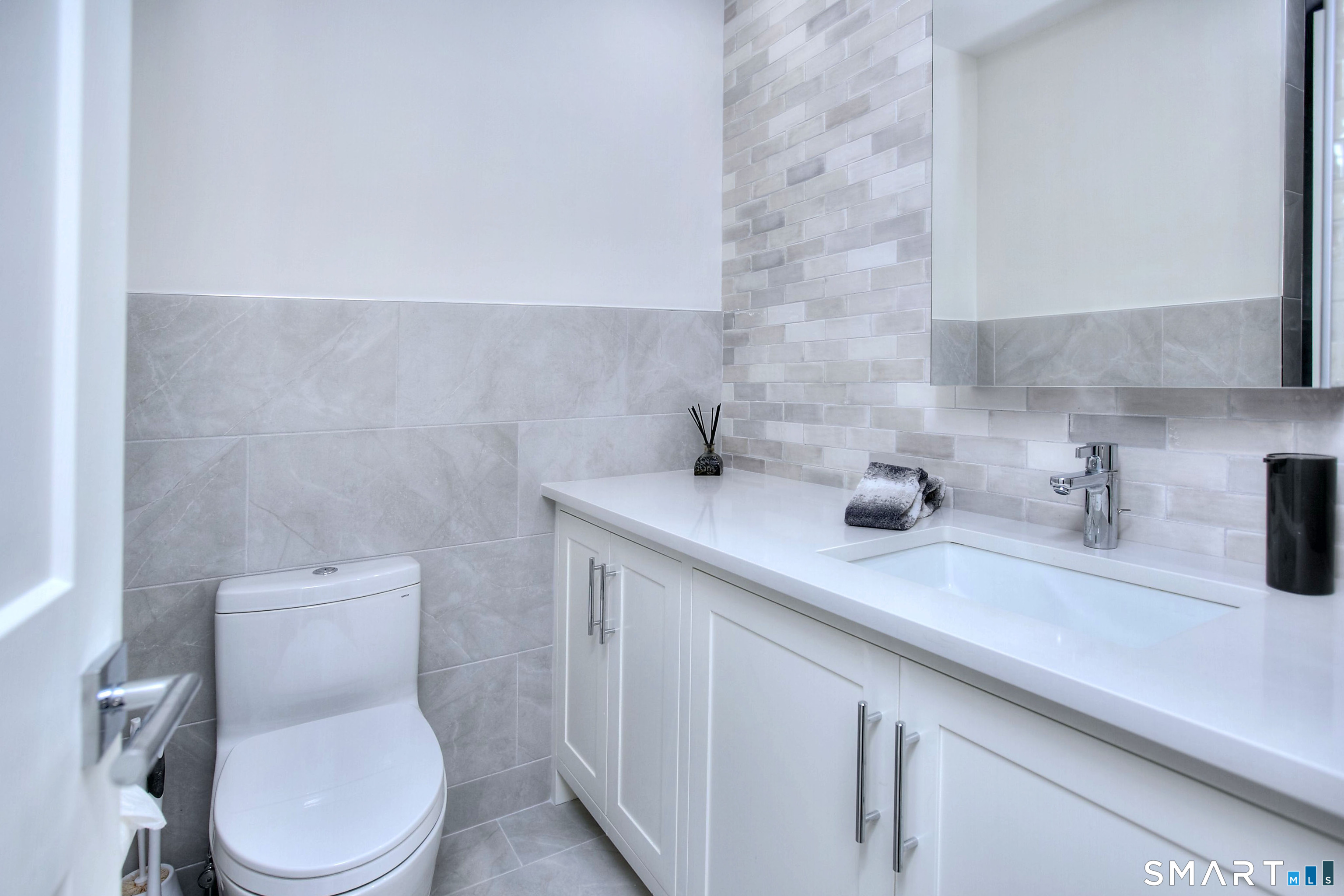 112 Harvest Cmns, Unit 112 Westport, CT 06880 - Photo 22 of 35