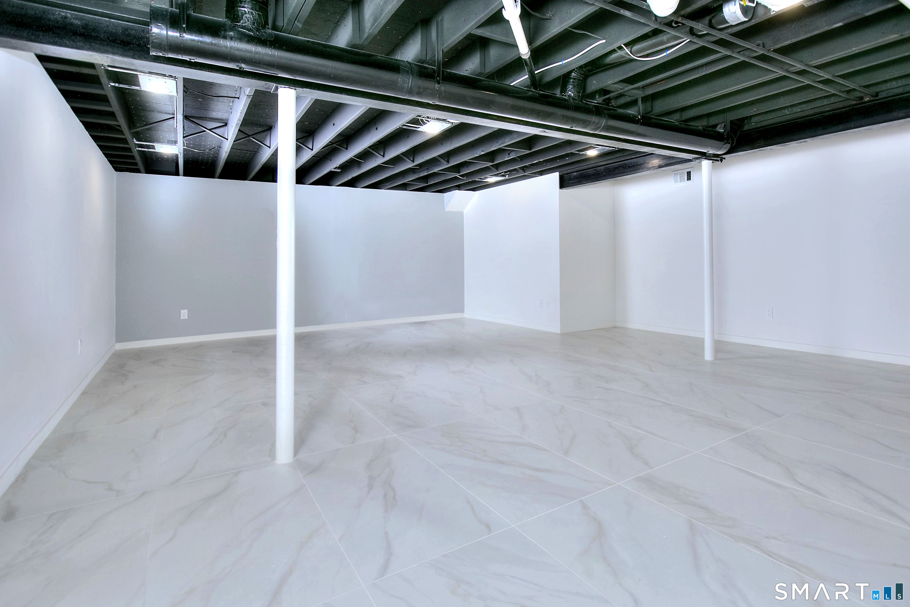 112 Harvest Cmns, Unit 112 Westport, CT 06880 - Photo 26 of 35