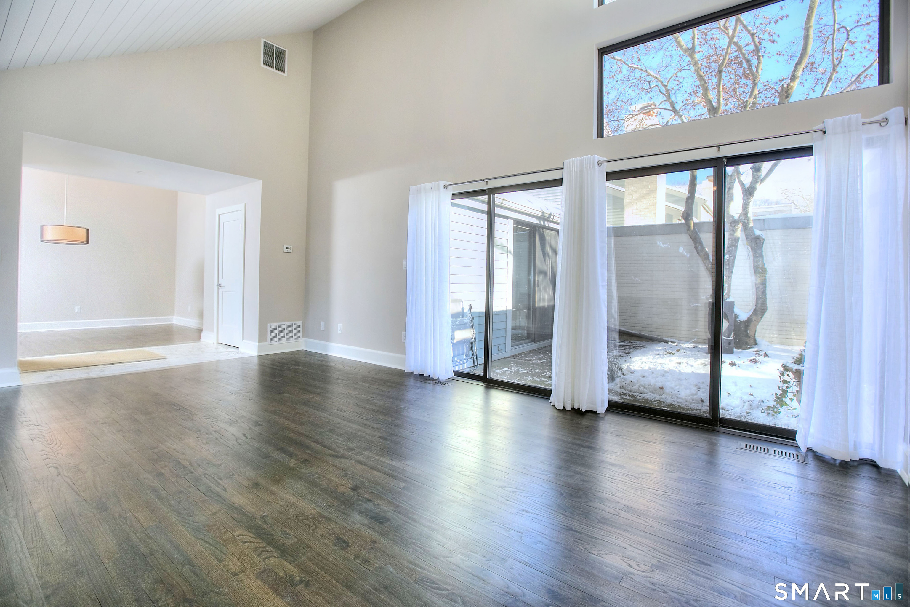 112 Harvest Cmns, Unit 112 Westport, CT 06880 - Photo 8 of 35