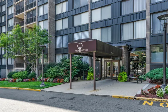$399,600 | 9060 Palisade Avenue, Unit 710, North Bergen, NJ 07047