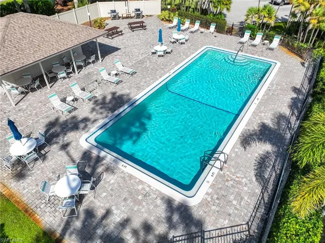 $249,900 | 1826 Kings Lake Boulevard, Unit 203, Naples, FL 34112