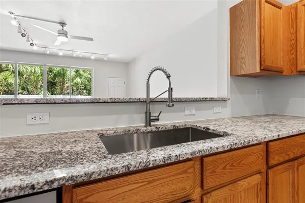 $2,950 | 9889 66th Street North, Pinellas Park, FL 33782