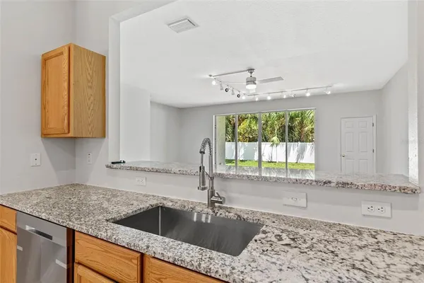 $2,950 | 9889 66th Street North, Pinellas Park, FL 33782