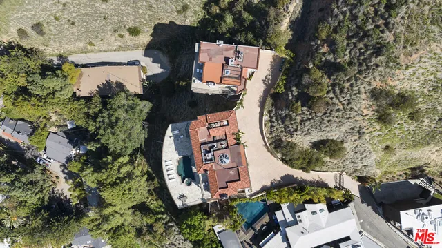 $1,999,000 | 8031 Floral Avenue, Los Angeles, CA 90046