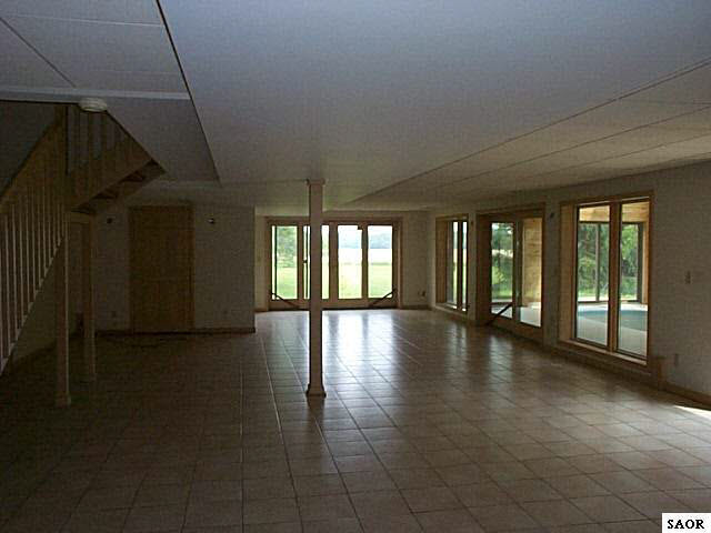 2500 West Hibbard Road Owosso, MI 48867 - Photo 7 of 9 46651-6.JPG