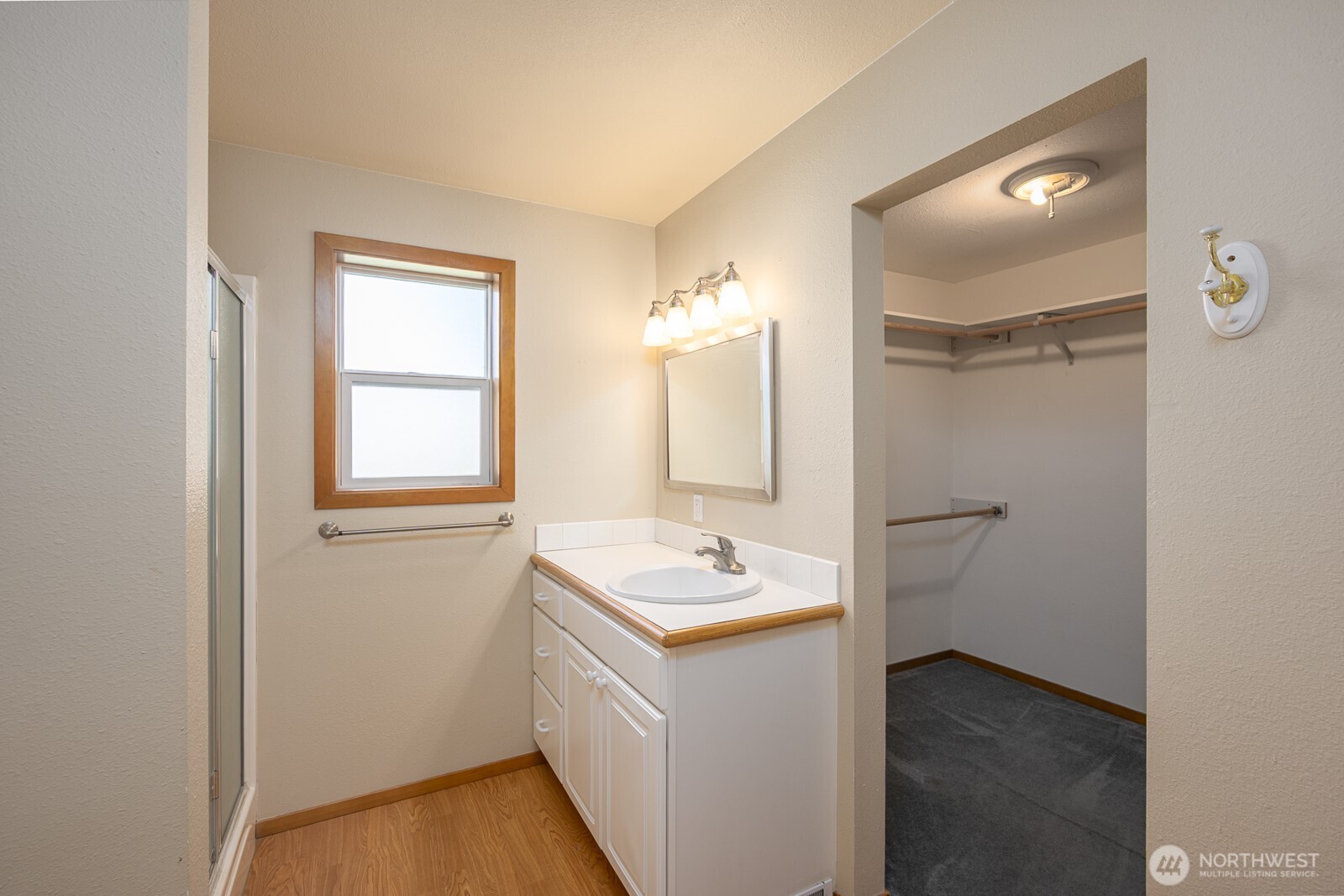 221 K Street Southwest Quincy, WA 98848 - Photo 23 of 38 a bathroom with a sink and a mirror