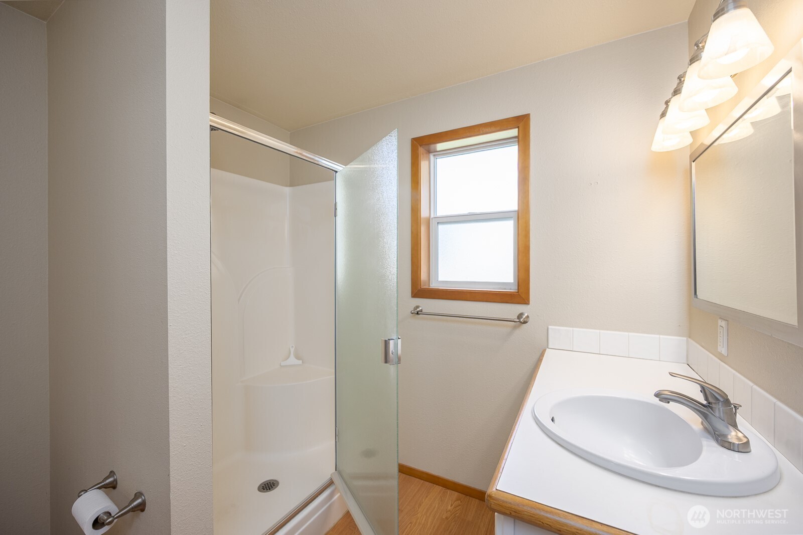 221 K Street Southwest Quincy, WA 98848 - Photo 25 of 38 a bathroom with a sink and a mirror