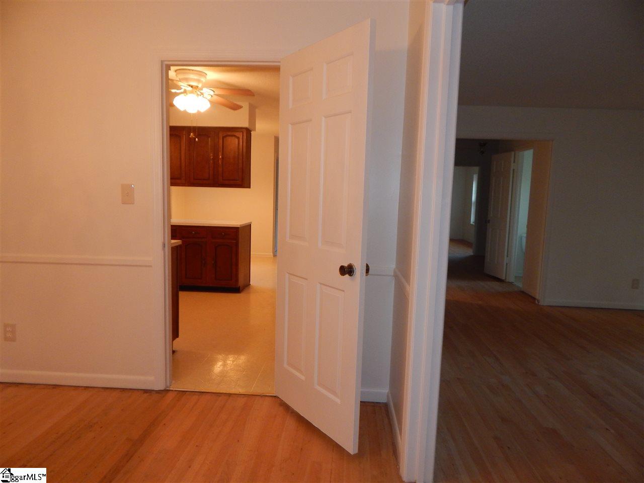 5010 Raintree Lane Greenville, SC 29615 - Photo 14 of 34 Gallery Image 14