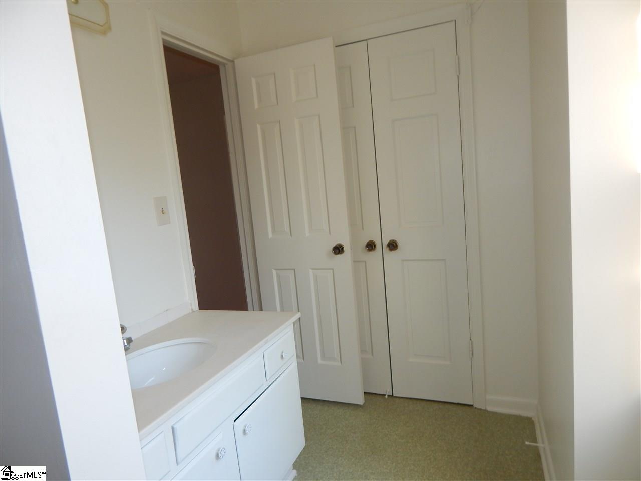 5010 Raintree Lane Greenville, SC 29615 - Photo 22 of 34 Gallery Image 22