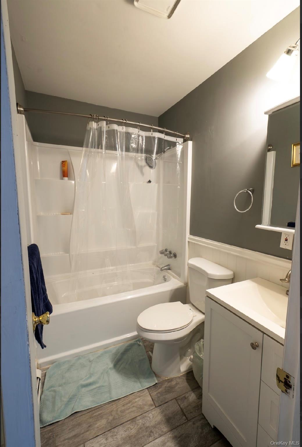 25 Lenape Road Newburgh, NY 12550 - Photo 20 of 35 owner suite bathroom