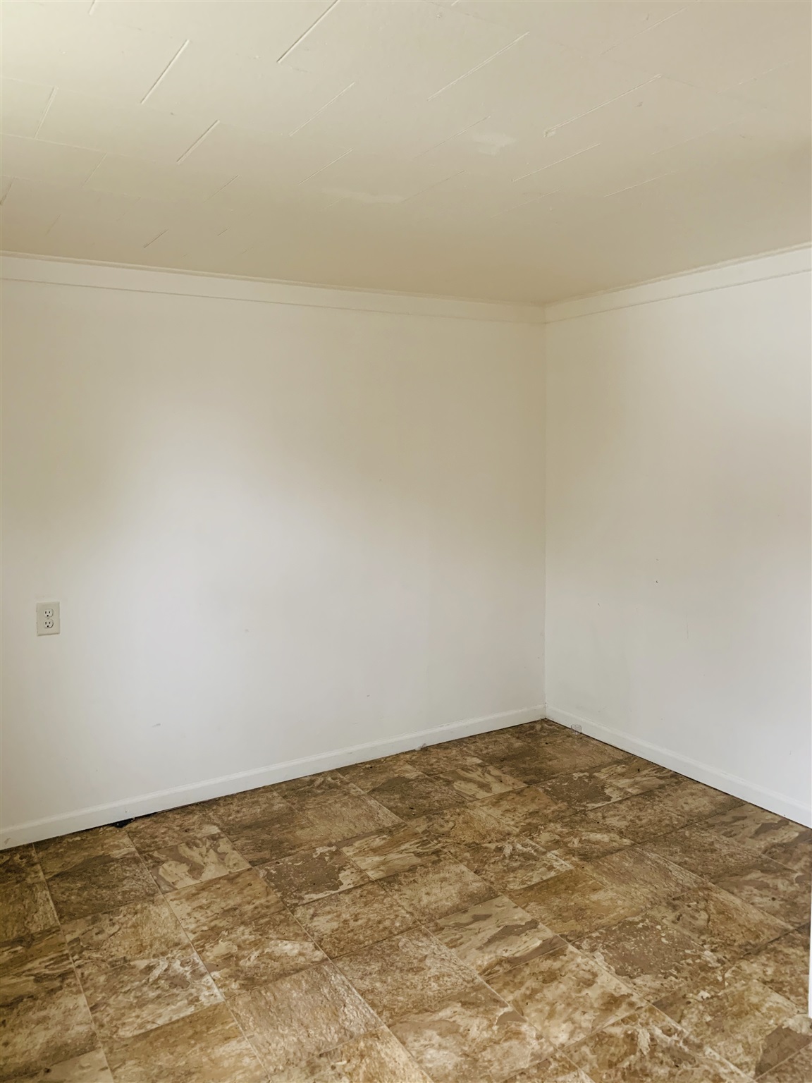 813 Greenwich Road Lafayette, IN 47905 - Photo 10 of 11 Gallery Image 10