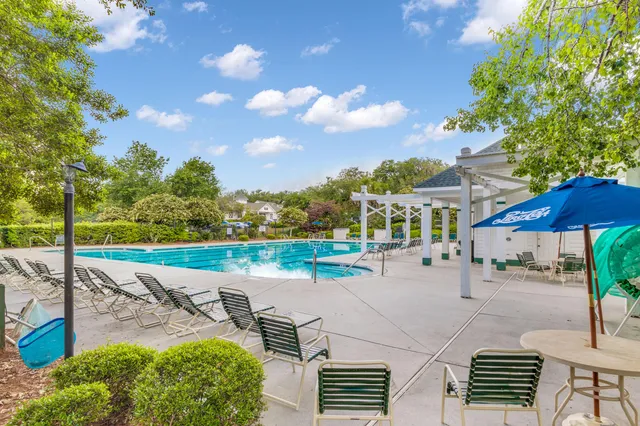 $300,000 | 184 Golfview Lane, Summerville, SC 29485