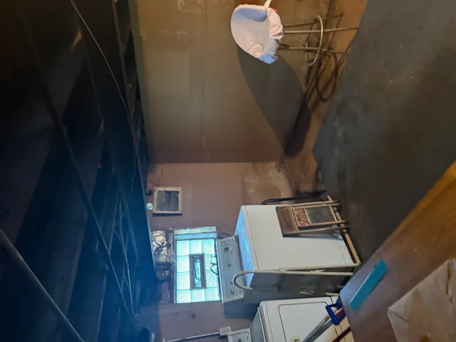 $127,999 | 16707 Dixie Highway, Hazel Crest, IL 60429