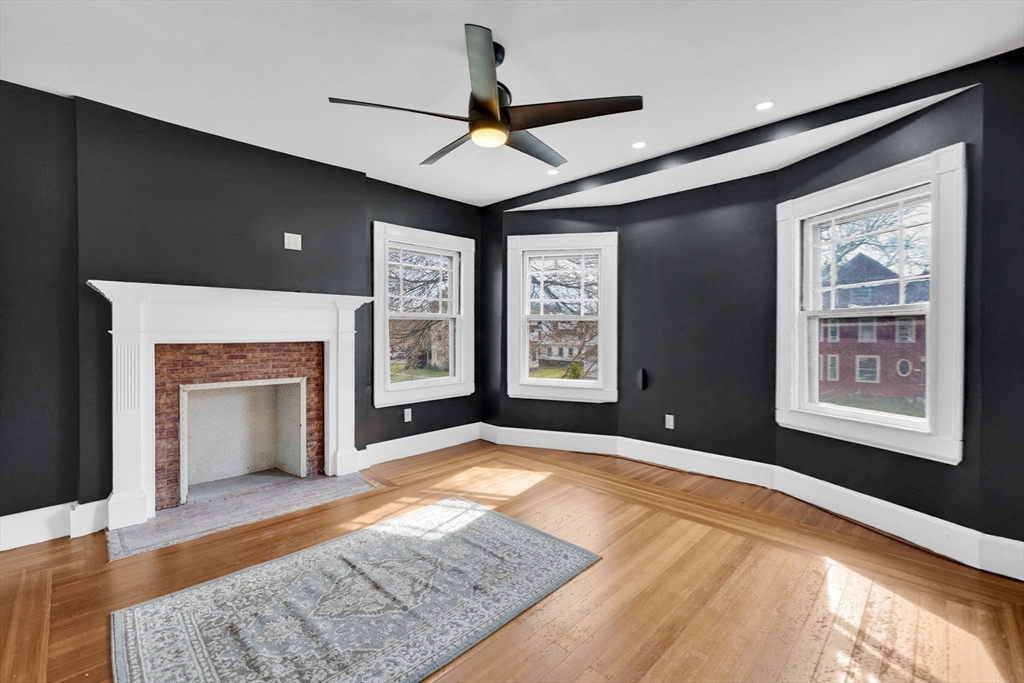 227 Forest Park Avenue Springfield, MA 01108 - Photo 15 of 42
