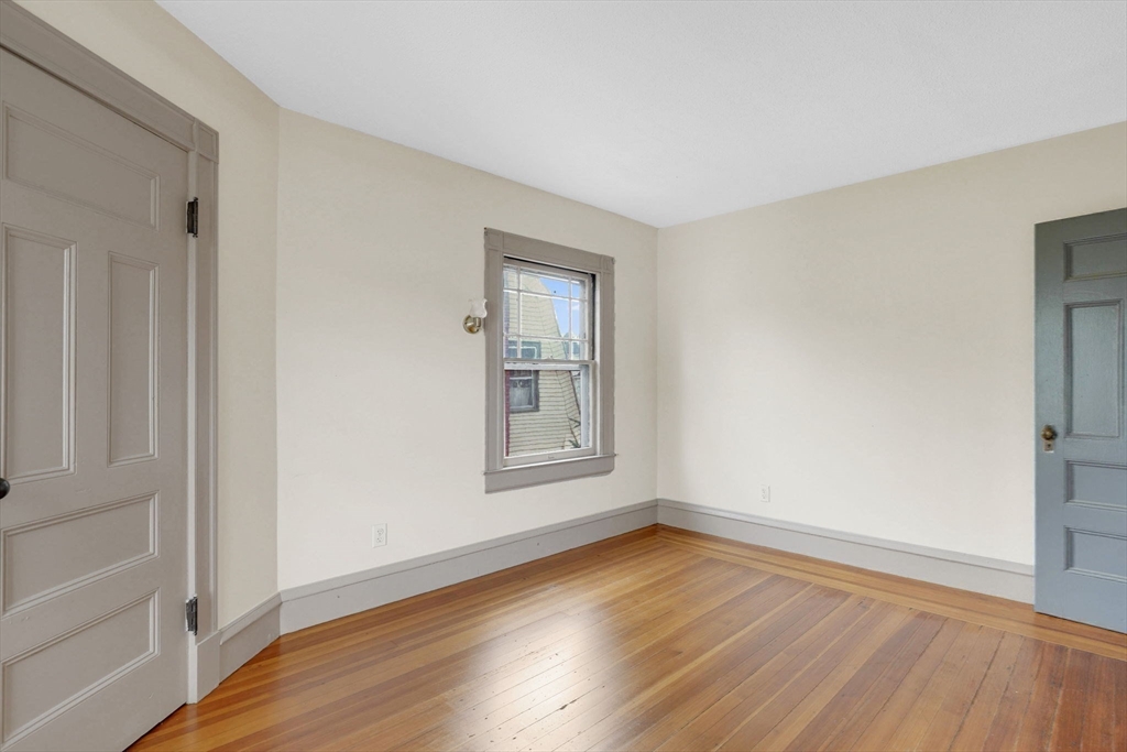 227 Forest Park Avenue Springfield, MA 01108 - Photo 16 of 42