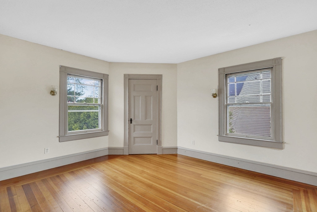 227 Forest Park Avenue Springfield, MA 01108 - Photo 17 of 42