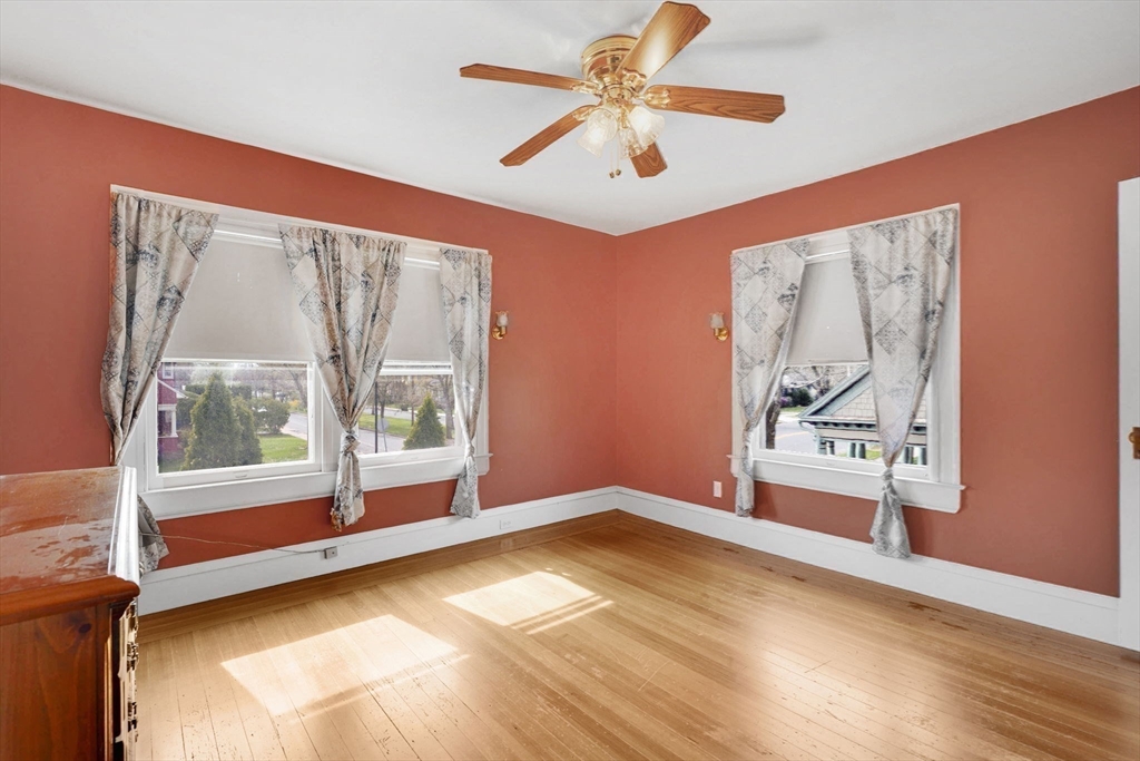 227 Forest Park Avenue Springfield, MA 01108 - Photo 19 of 42