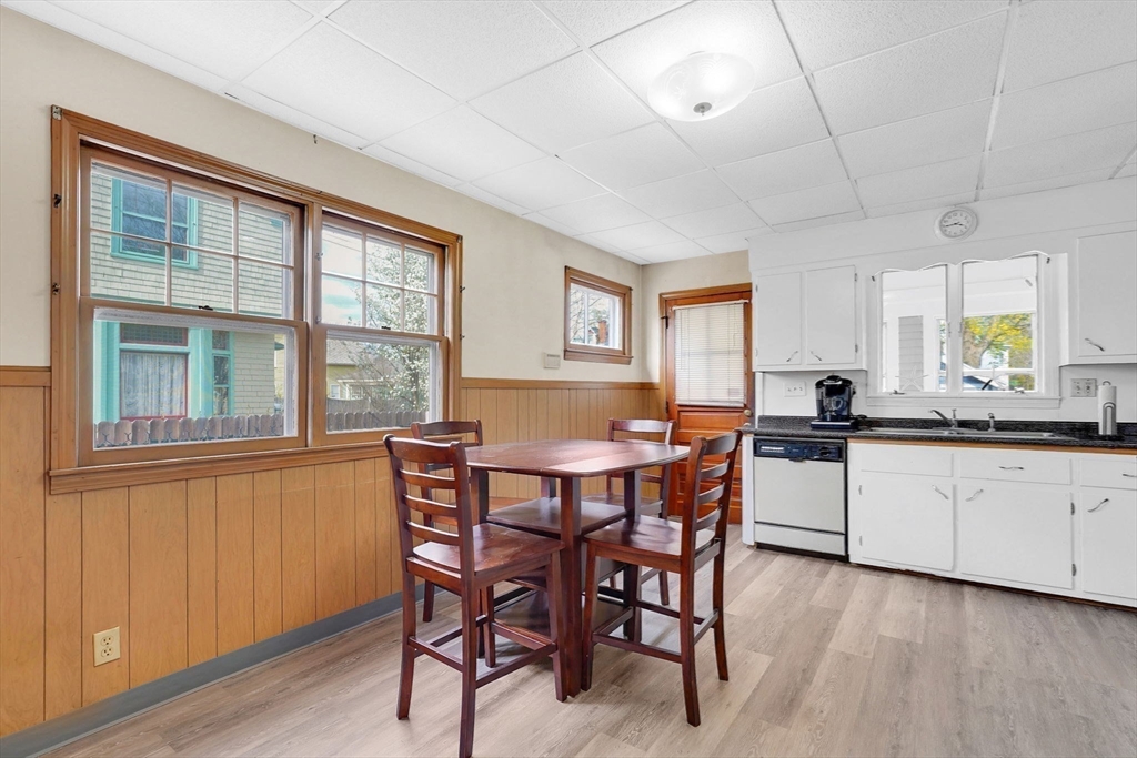 227 Forest Park Avenue Springfield, MA 01108 - Photo 26 of 42