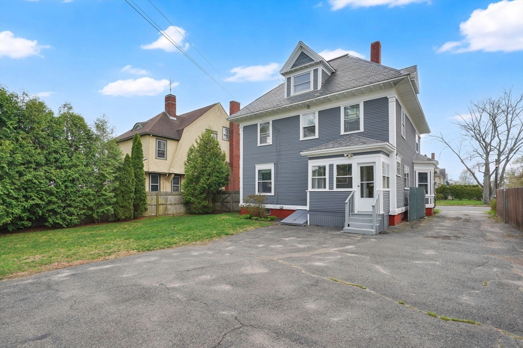 227 Forest Park Avenue Springfield, MA 01108 - Photo 37 of 42