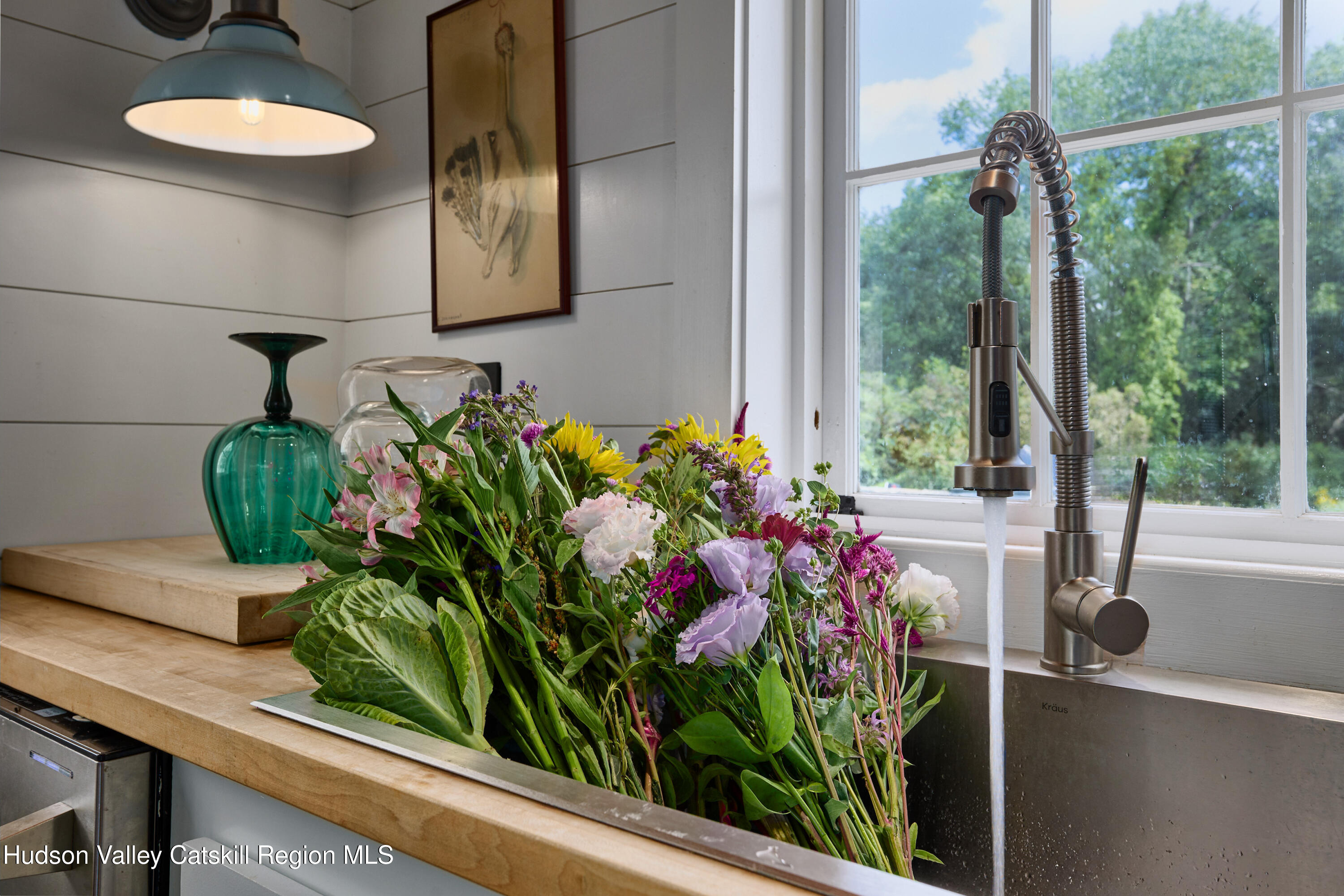 433 Rapp Road North Valatie, NY 12184 - Photo 5 of 56 433_Rapp_KIT flwrs sink_543