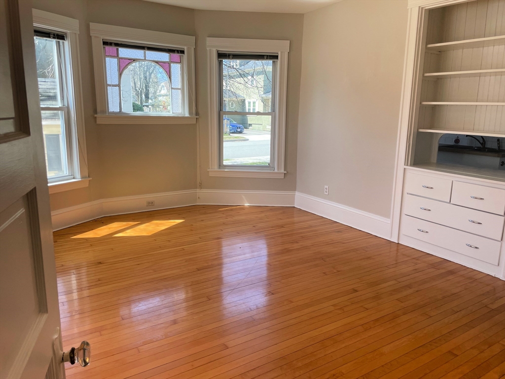 29 June Street, Unit 1 Worcester, MA 01602 - Photo 4 of 12