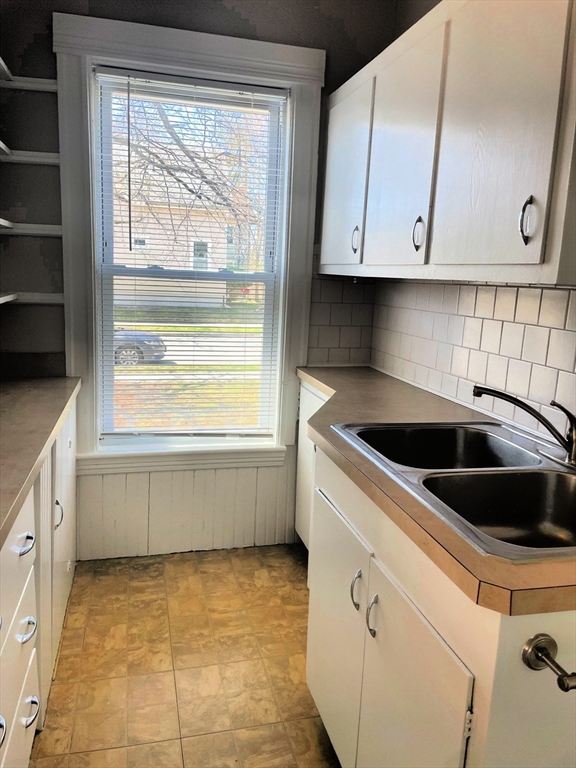 29 June Street, Unit 1 Worcester, MA 01602 - Photo 8 of 12