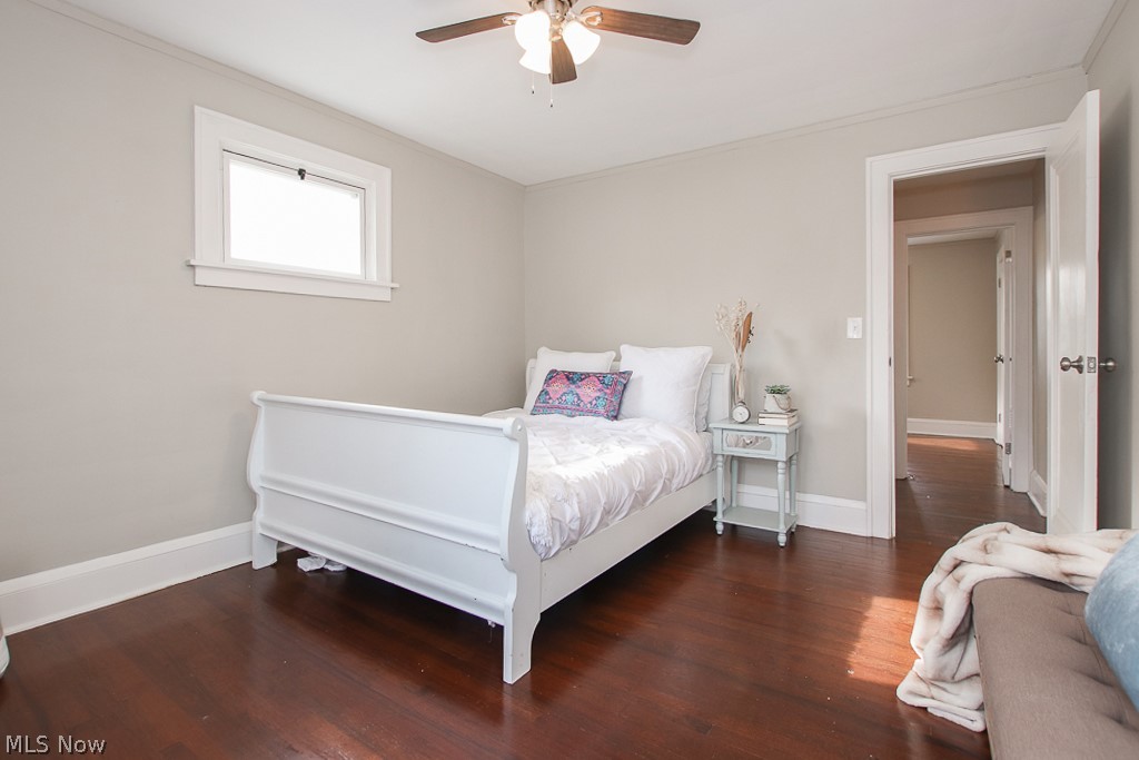2232 Barrington Road Cleveland, OH 44118 - Photo 14 of 35