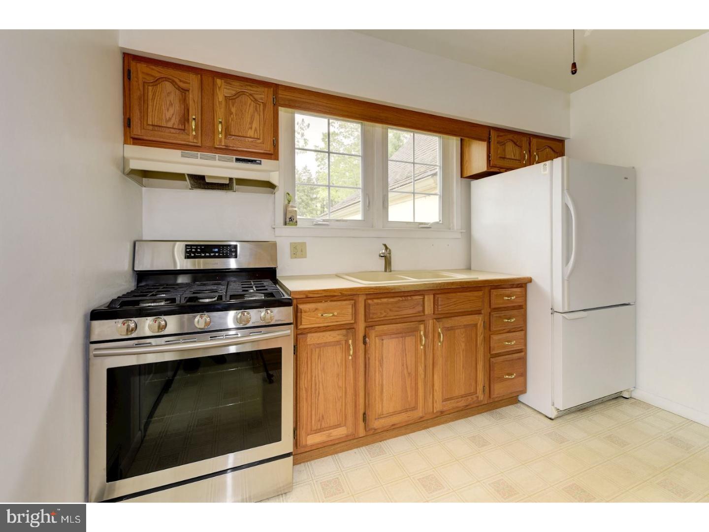 802 Filbert Street Palmyra, NJ 08065 - Photo 10 of 19 Gallery Image 10